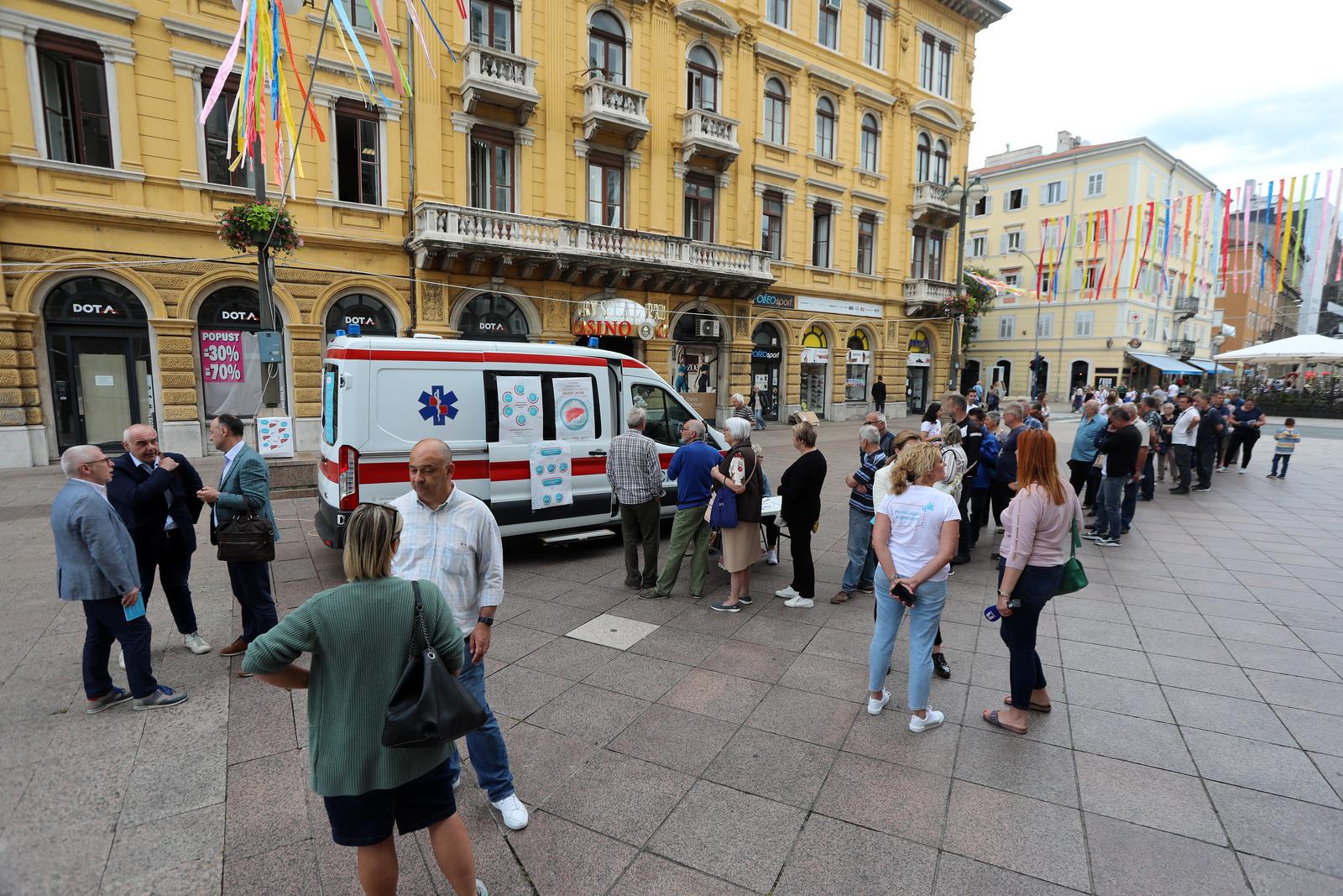 Rijeka: Povodom Svjetskog dana svjesnosti o nealkoholnoj masnoj bolesti jetre besplatno testiranje građana na Trgu 111. brigade HV Rijeka: Povodom Svjetskog dana svjesnosti o nealkoholnoj masnoj bolesti jetre besplatno testiranje građana na Trgu 111. brigade HV