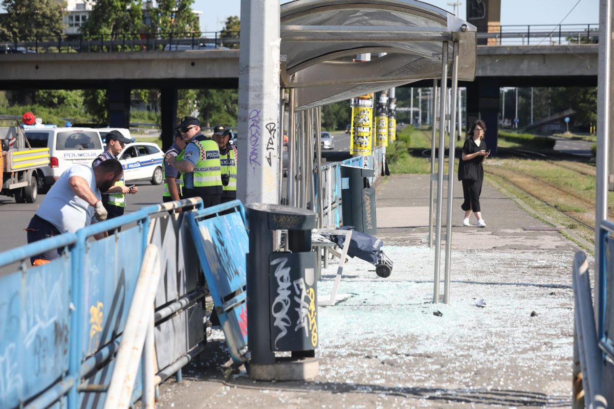 Zagreb: Autom pokupio tramvajsku stanicu i pješake, više ljudi ozlijeđeno