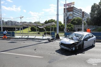 Zagreb: Autom pokupio tramvajsku stanicu i pješake, više ljudi ozlijeđeno