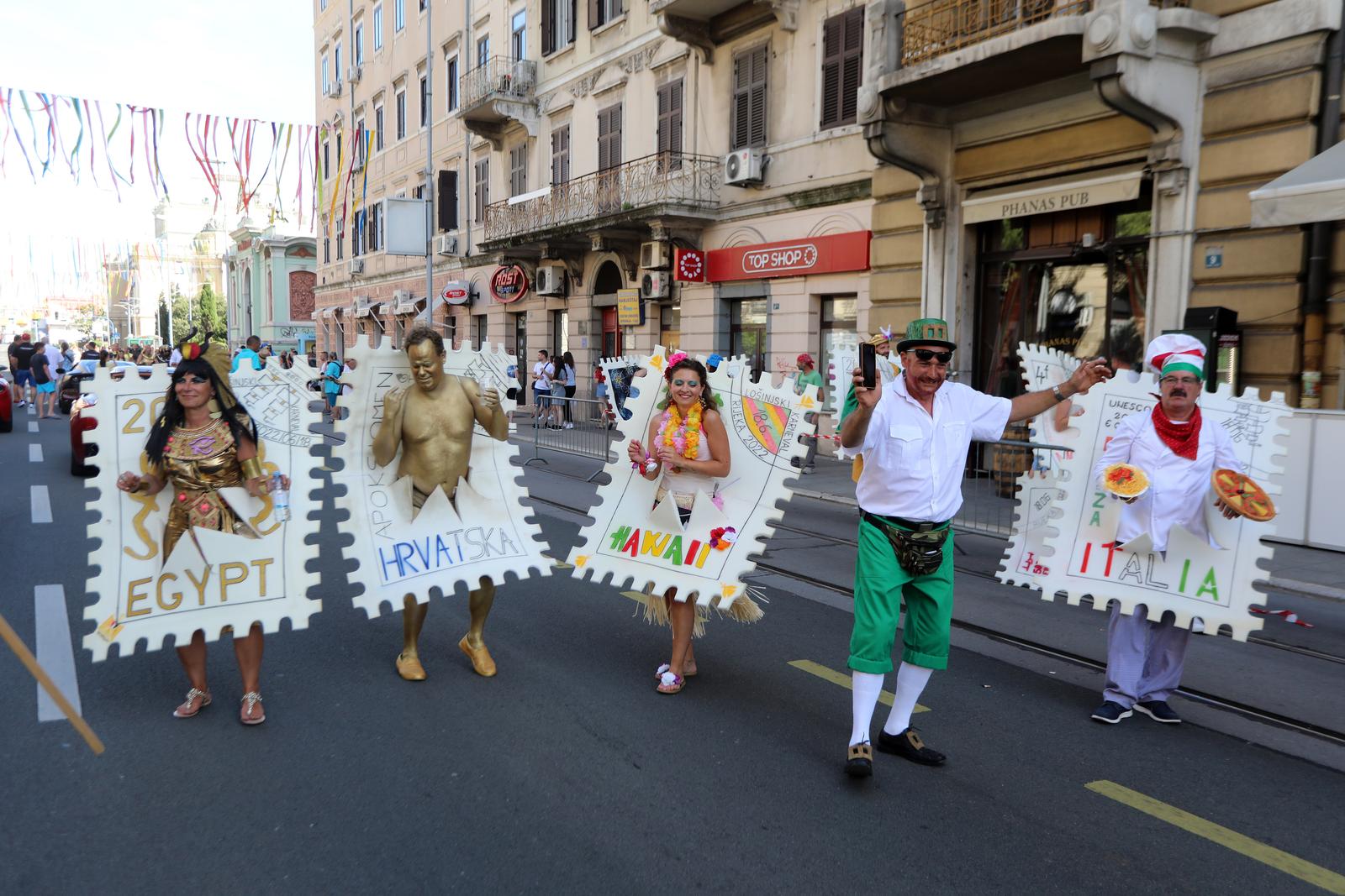 U Rijeci velika ljetna karnevalska povorka