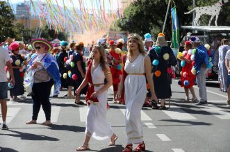 U Rijeci velika ljetna karnevalska povorka