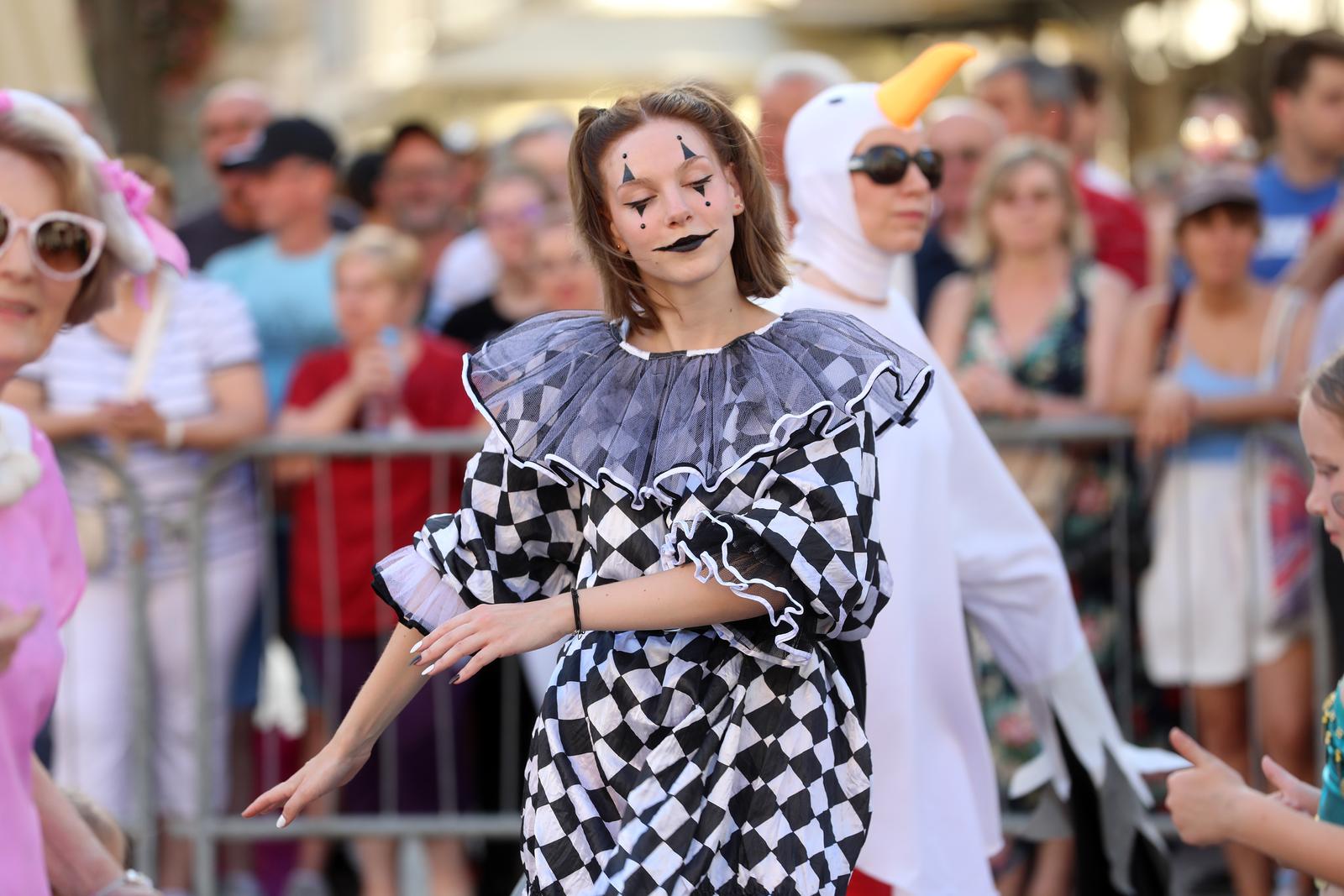 U Rijeci velika ljetna karnevalska povorka U Rijeci velika ljetna karnevalska povorka