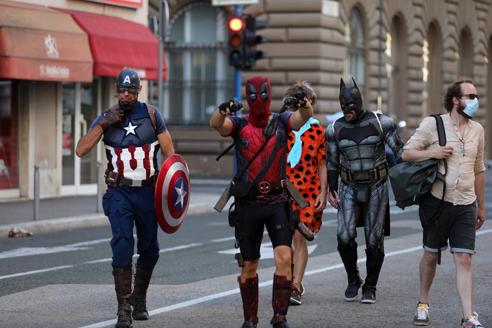 U Rijeci velika ljetna karnevalska povorka U Rijeci velika ljetna karnevalska povorka