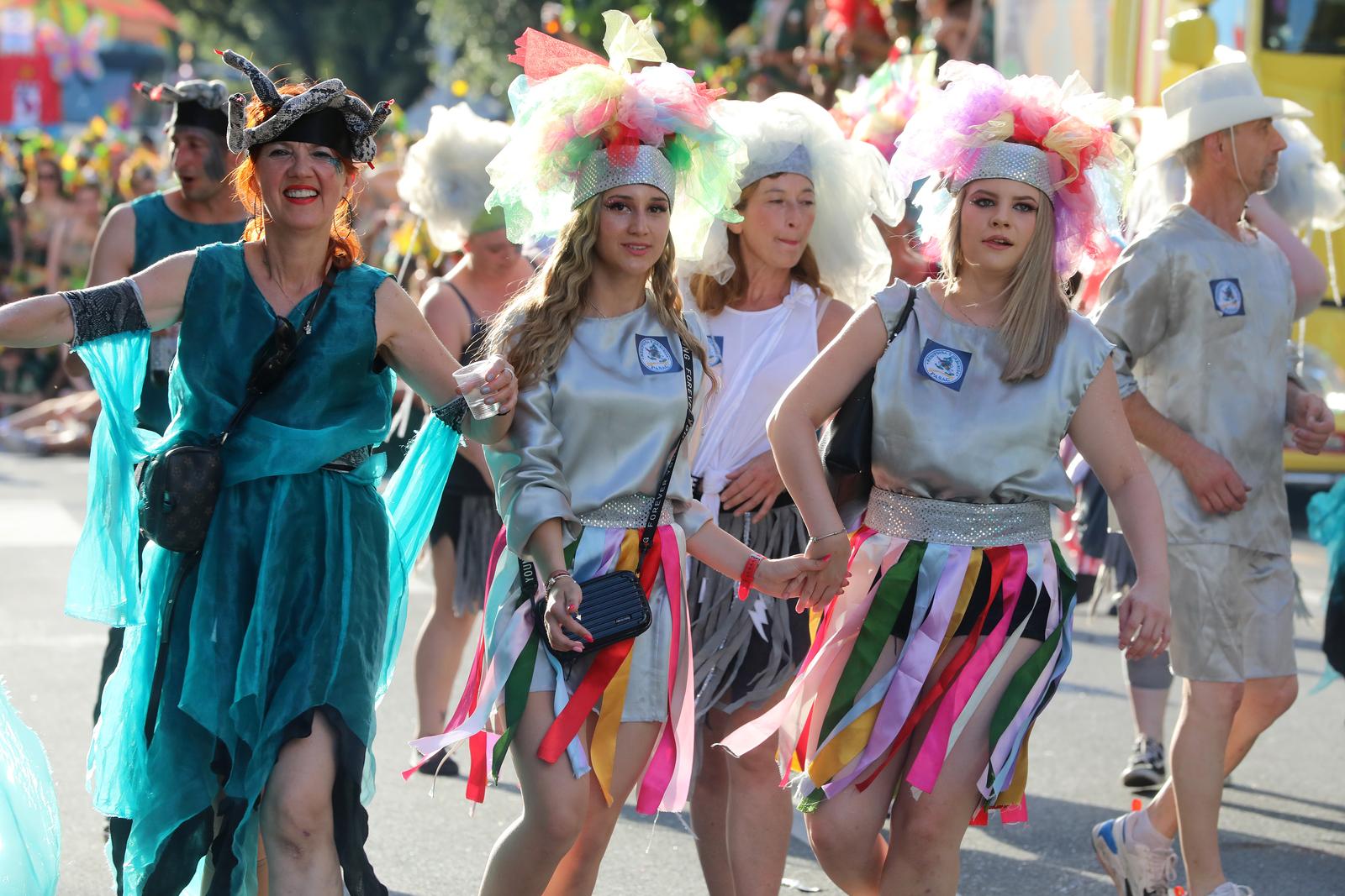 U Rijeci velika ljetna karnevalska povorka U Rijeci velika ljetna karnevalska povorka