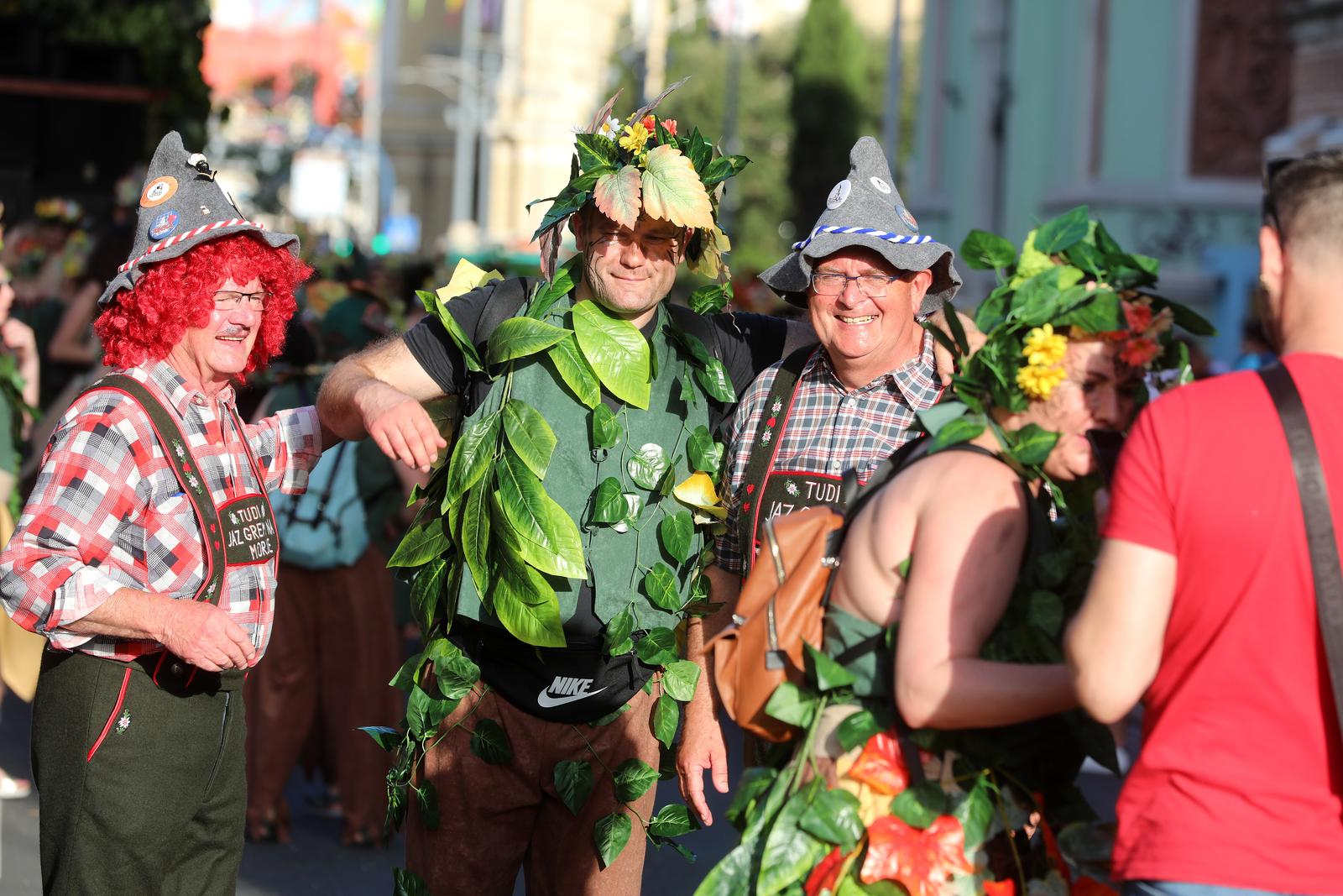 U Rijeci velika ljetna karnevalska povorka U Rijeci velika ljetna karnevalska povorka
