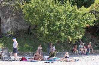 Prvi dan ljeta na plaži Kantrida