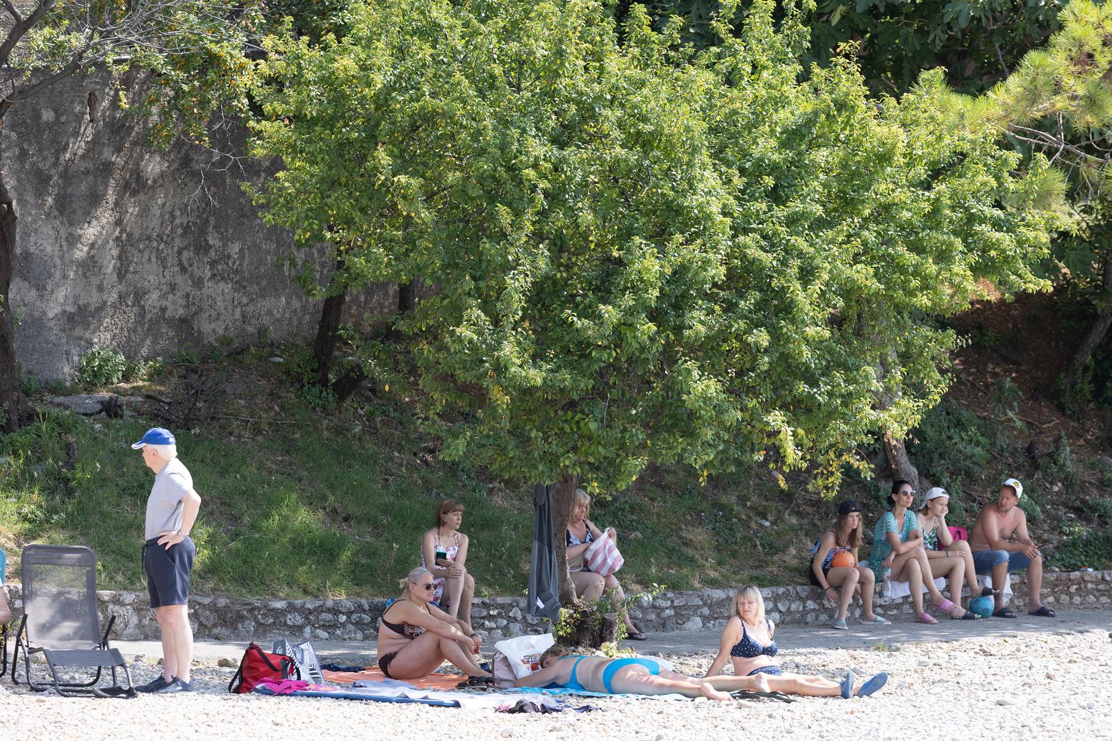 Prvi dan ljeta na plaži Kantrida Prvi dan ljeta na plaži Kantrida