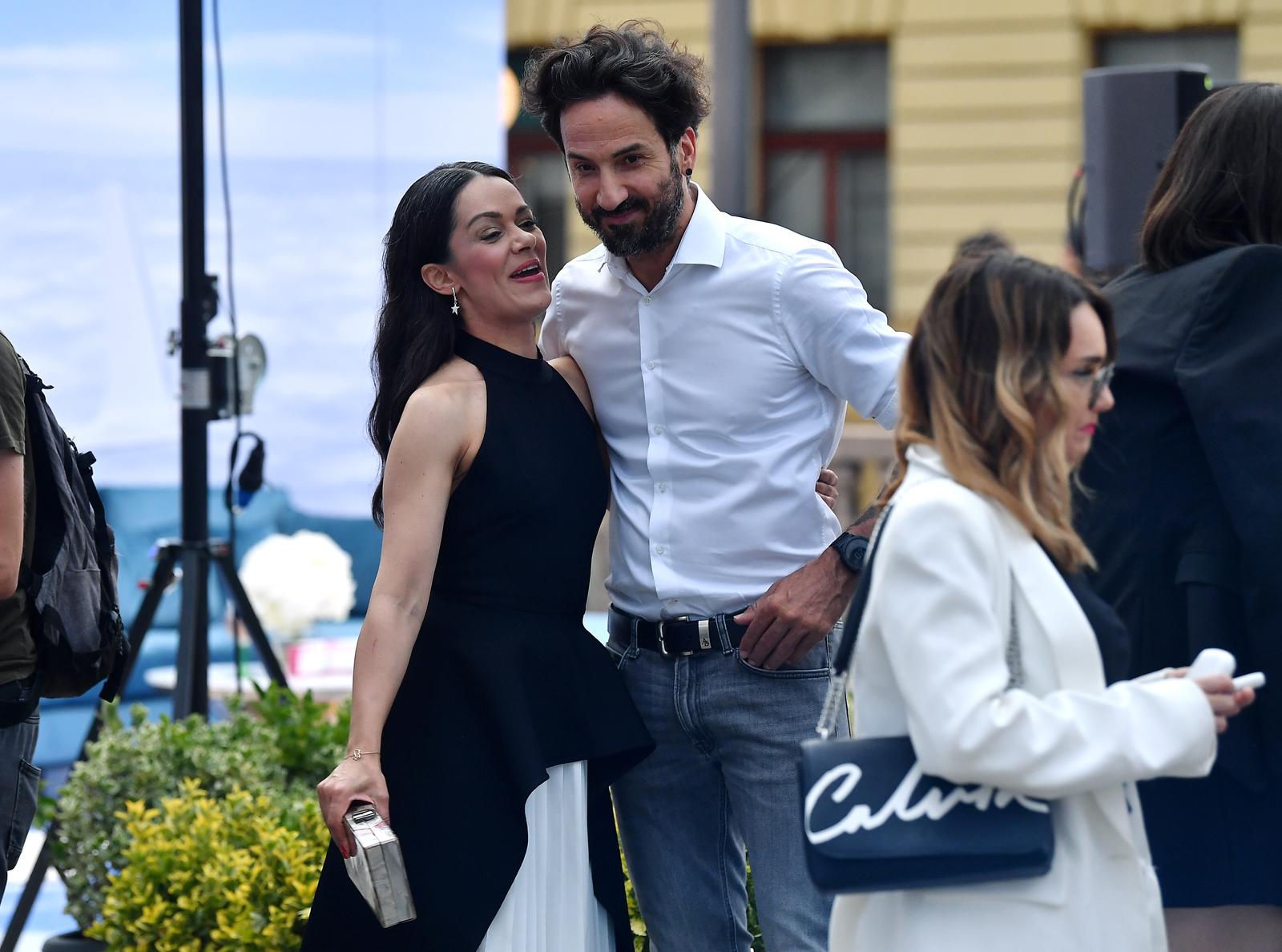 Zagreb: Zaljubljeni Marin Miletić i Kristina Krepela na partyju povodom 2. rođendana podcasta Ane Radišić Zagreb: Zaljubljeni Marin Miletić i Kristina Krepela na partyju povodom 2. rođendana podcasta Ane Radišić