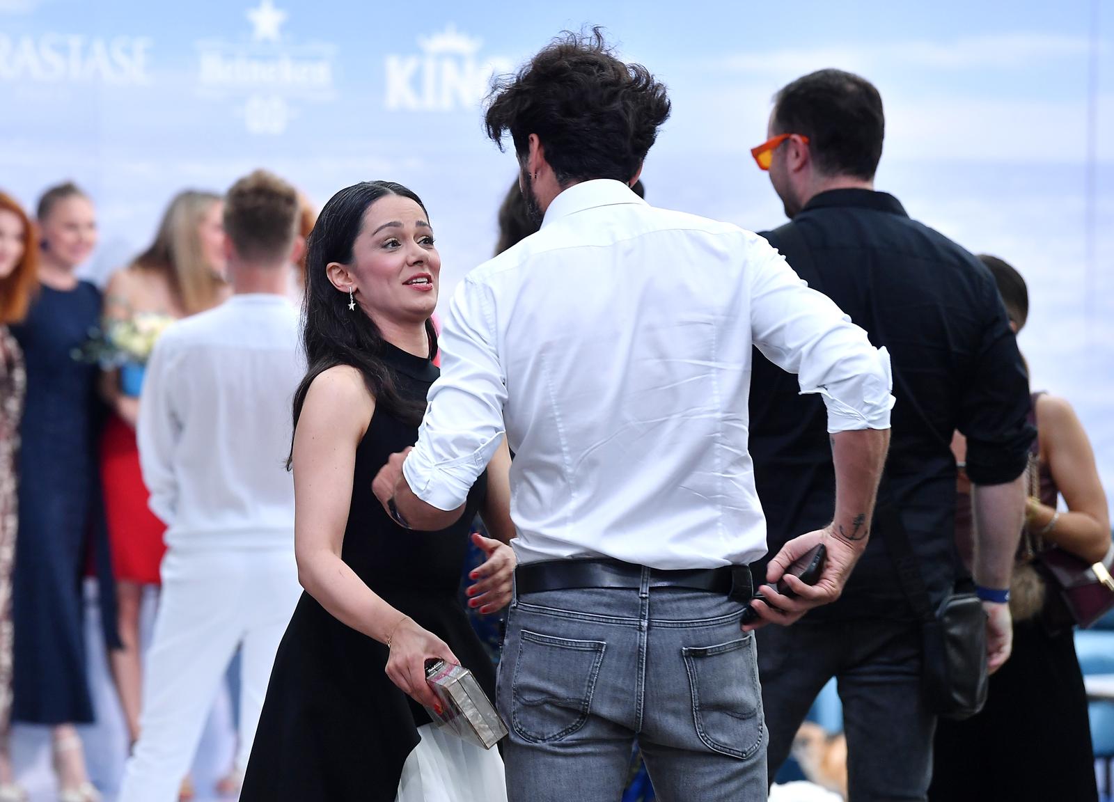 Zagreb: Zaljubljeni Marin Miletić i Kristina Krepela na partyju povodom 2. rođendana podcasta Ane Radišić Zagreb: Zaljubljeni Marin Miletić i Kristina Krepela na partyju povodom 2. rođendana podcasta Ane Radišić