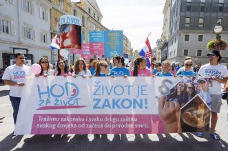 U Rijeci održan Hod za život pod nazivom “Život je zako”