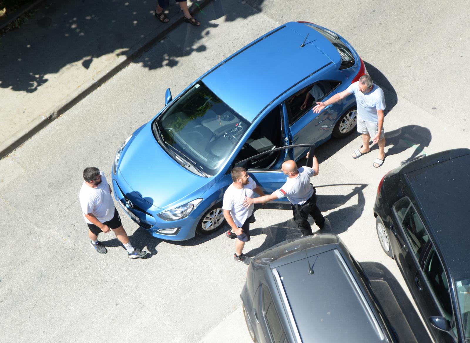 Pula: Tučnjava zbog nepropisnog parkiranja i blokiranja ulaza na parkiralište