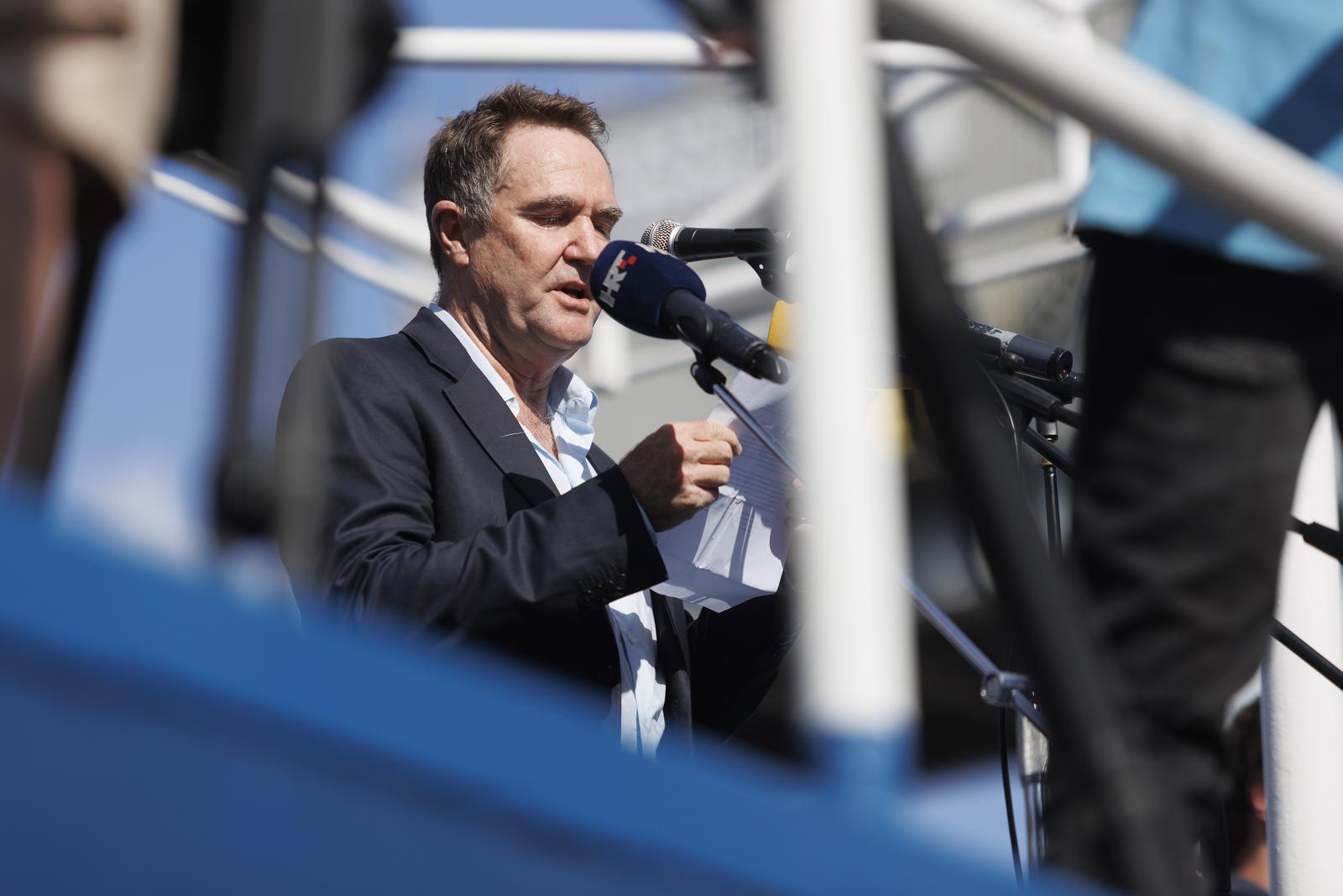 U riječkom brodogradilištu 3. Maj u more porinut kruzer za australskog naručitelja U riječkom brodogradilištu 3. Maj u more porinut kruzer za australskog naručitelja