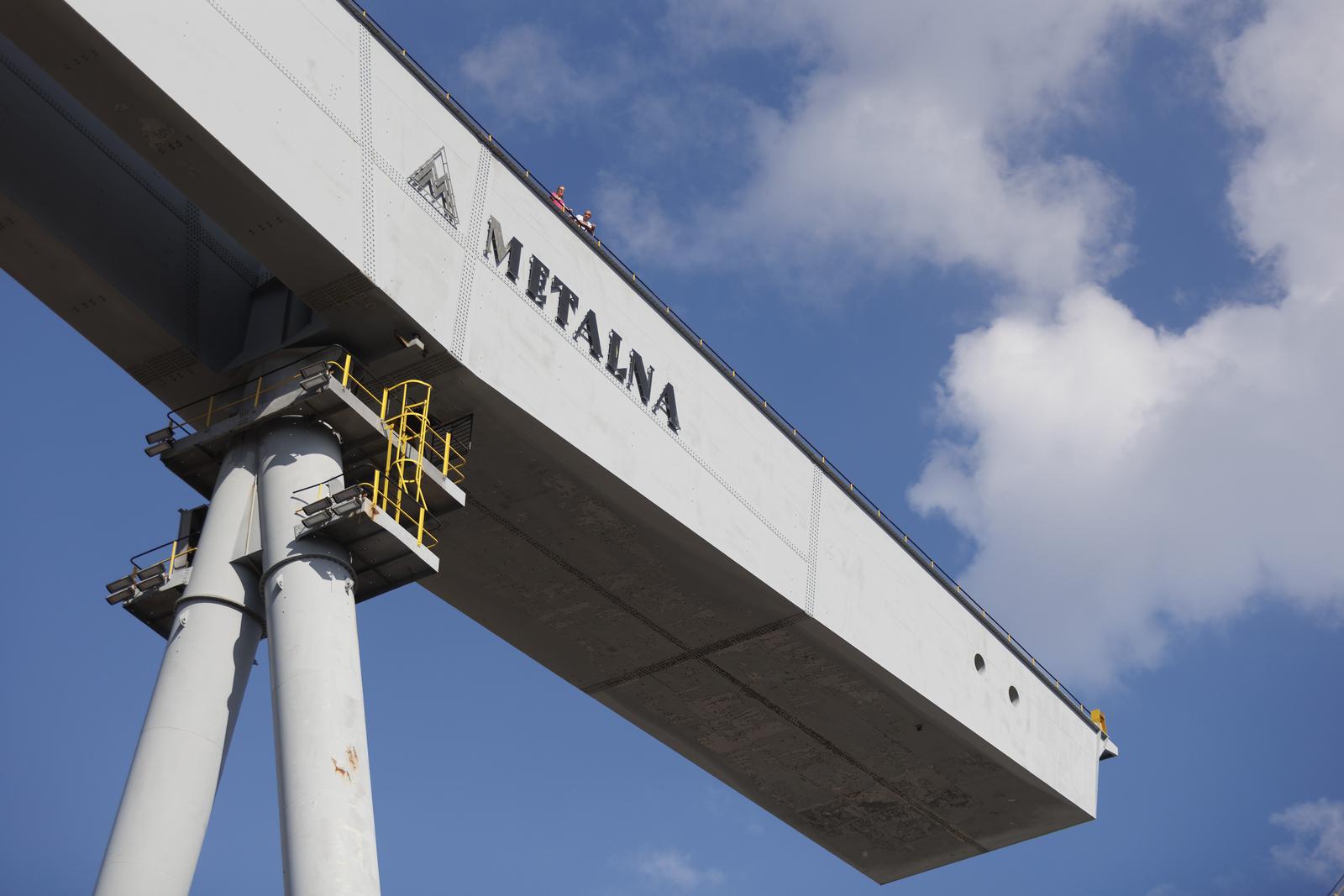 U riječkom brodogradilištu 3. Maj u more porinut kruzer za australskog naručitelja U riječkom brodogradilištu 3. Maj u more porinut kruzer za australskog naručitelja