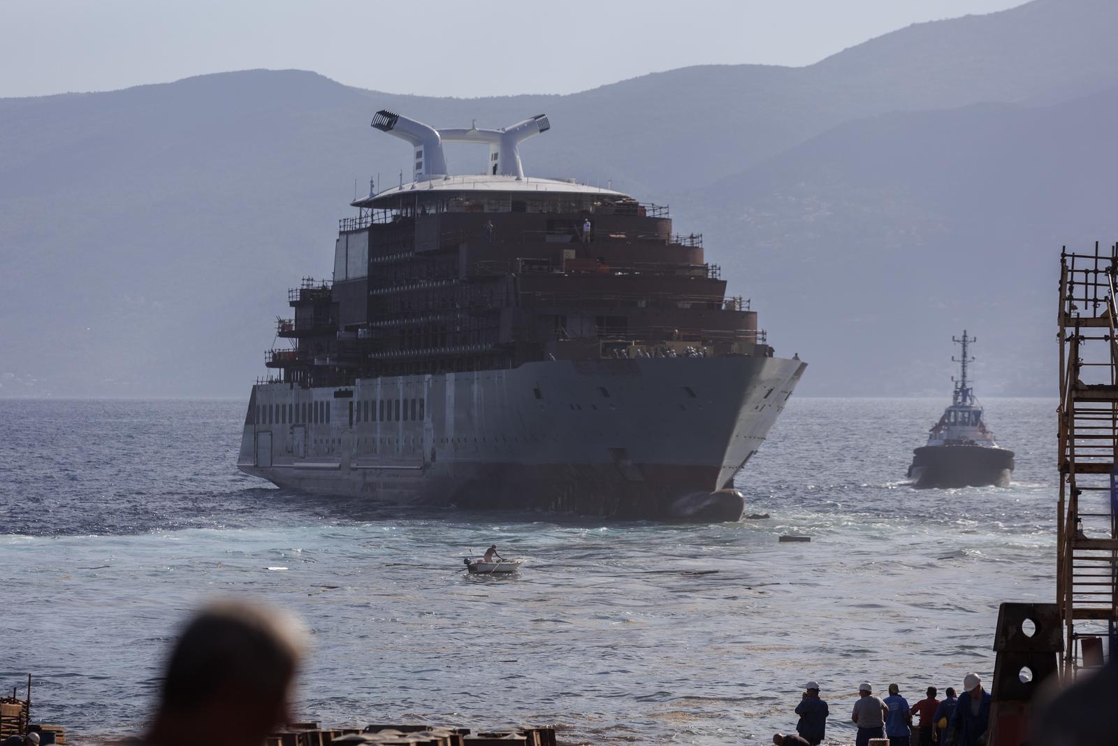 U riječkom brodogradilištu 3. Maj u more porinut kruzer za australskog naručitelja U riječkom brodogradilištu 3. Maj u more porinut kruzer za australskog naručitelja