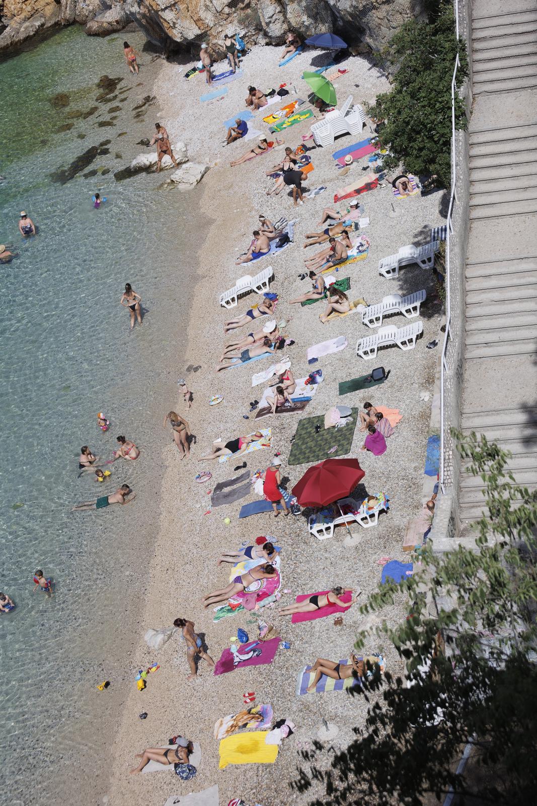 Rijeka: Plaža Sablićevo od jutra je puna kupača Rijeka: Plaža Sablićevo od jutra je puna kupača