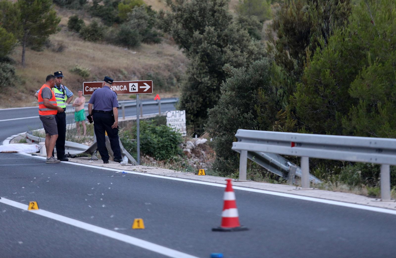 Jedna osoba poginula u slijetanju vozila u Šparadićima, policijski očevid u tijeku