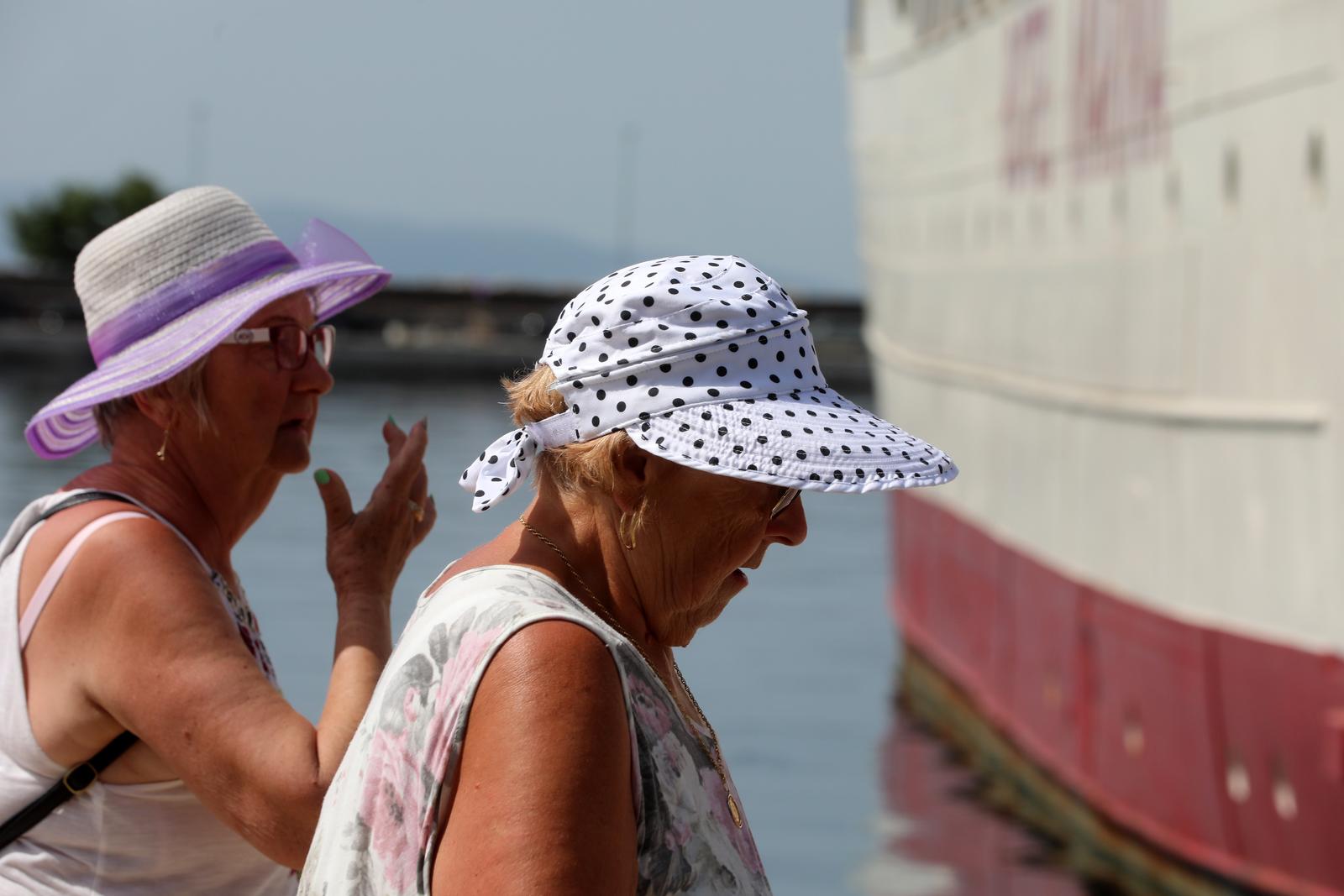 Vrućine na ulicama grada Rijeke Vrućine na ulicama grada Rijeke