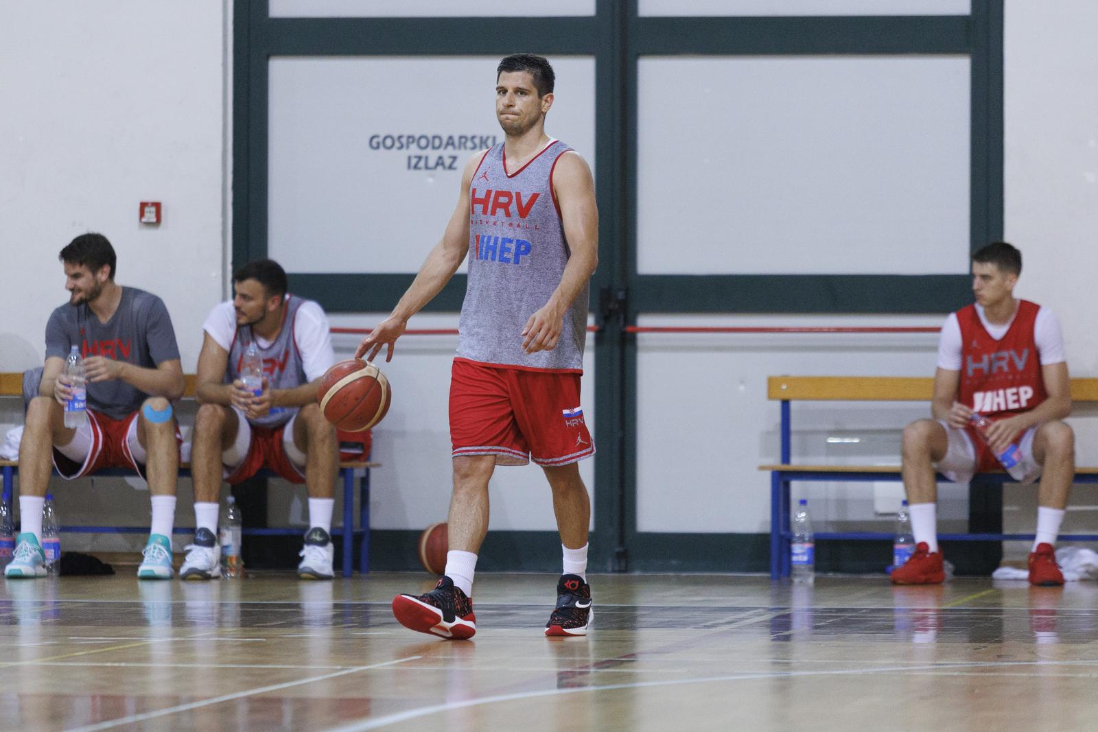 Opatija: Trening hrvatskih košarkaša uoči kvalifikacijske utakmice za Svjetsko prvenstvo protiv Finske Opatija: Trening hrvatskih košarkaša uoči kvalifikacijske utakmice za Svjetsko prvenstvo protiv Finske