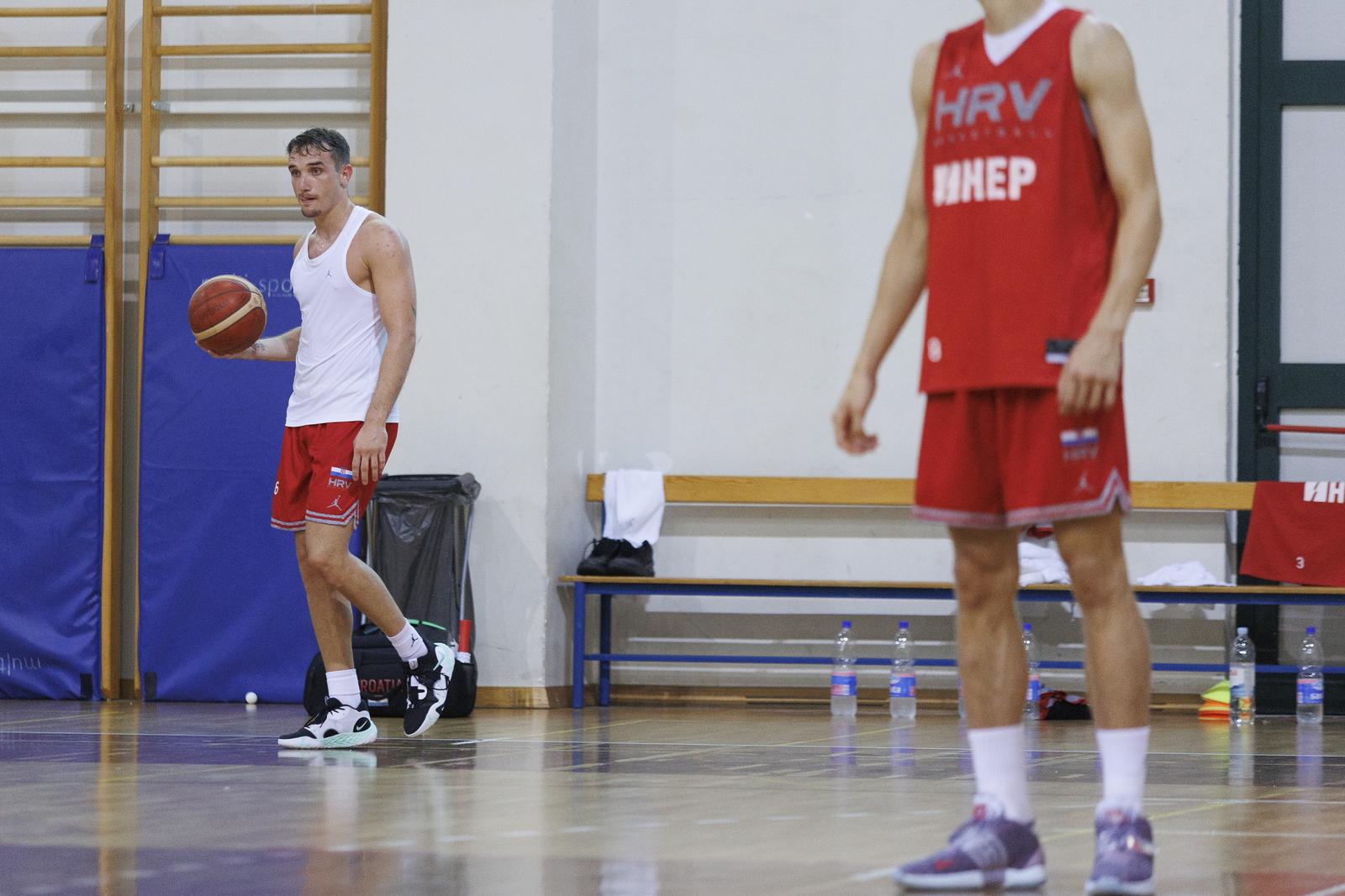 Opatija: Trening hrvatskih košarkaša uoči kvalifikacijske utakmice za Svjetsko prvenstvo protiv Finske Opatija: Trening hrvatskih košarkaša uoči kvalifikacijske utakmice za Svjetsko prvenstvo protiv Finske