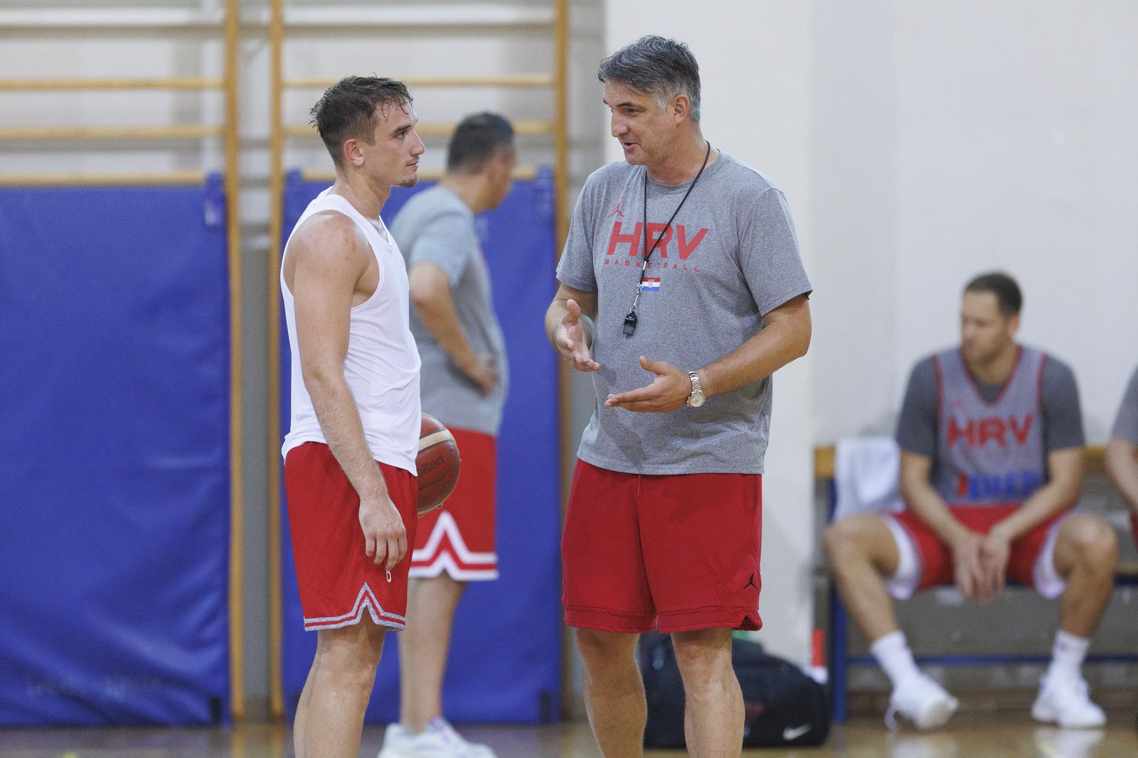 Opatija: Trening hrvatskih košarkaša uoči kvalifikacijske utakmice za Svjetsko prvenstvo protiv Finske Opatija: Trening hrvatskih košarkaša uoči kvalifikacijske utakmice za Svjetsko prvenstvo protiv Finske