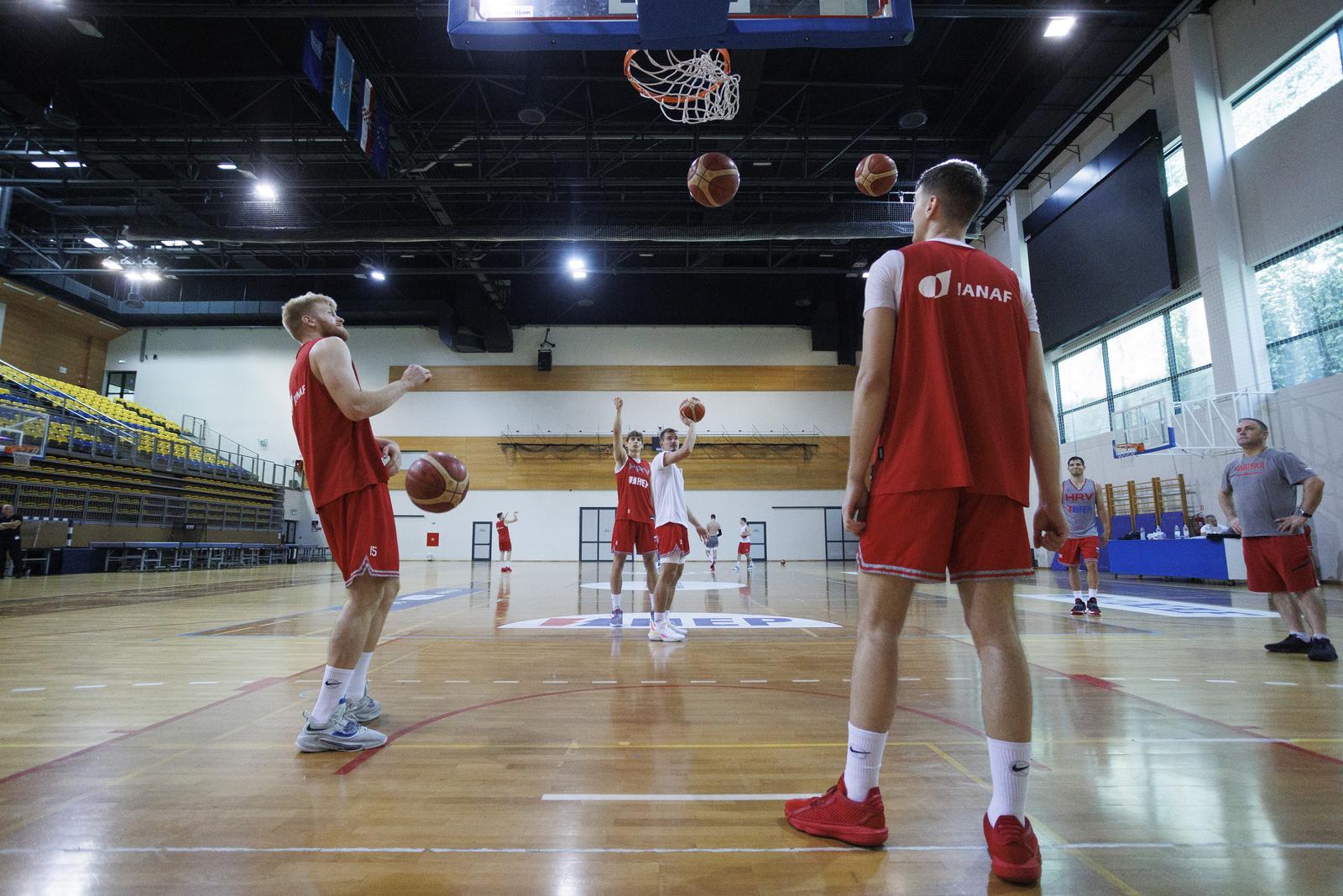 Opatija: Trening hrvatskih košarkaša uoči kvalifikacijske utakmice za Svjetsko prvenstvo protiv Finske Opatija: Trening hrvatskih košarkaša uoči kvalifikacijske utakmice za Svjetsko prvenstvo protiv Finske