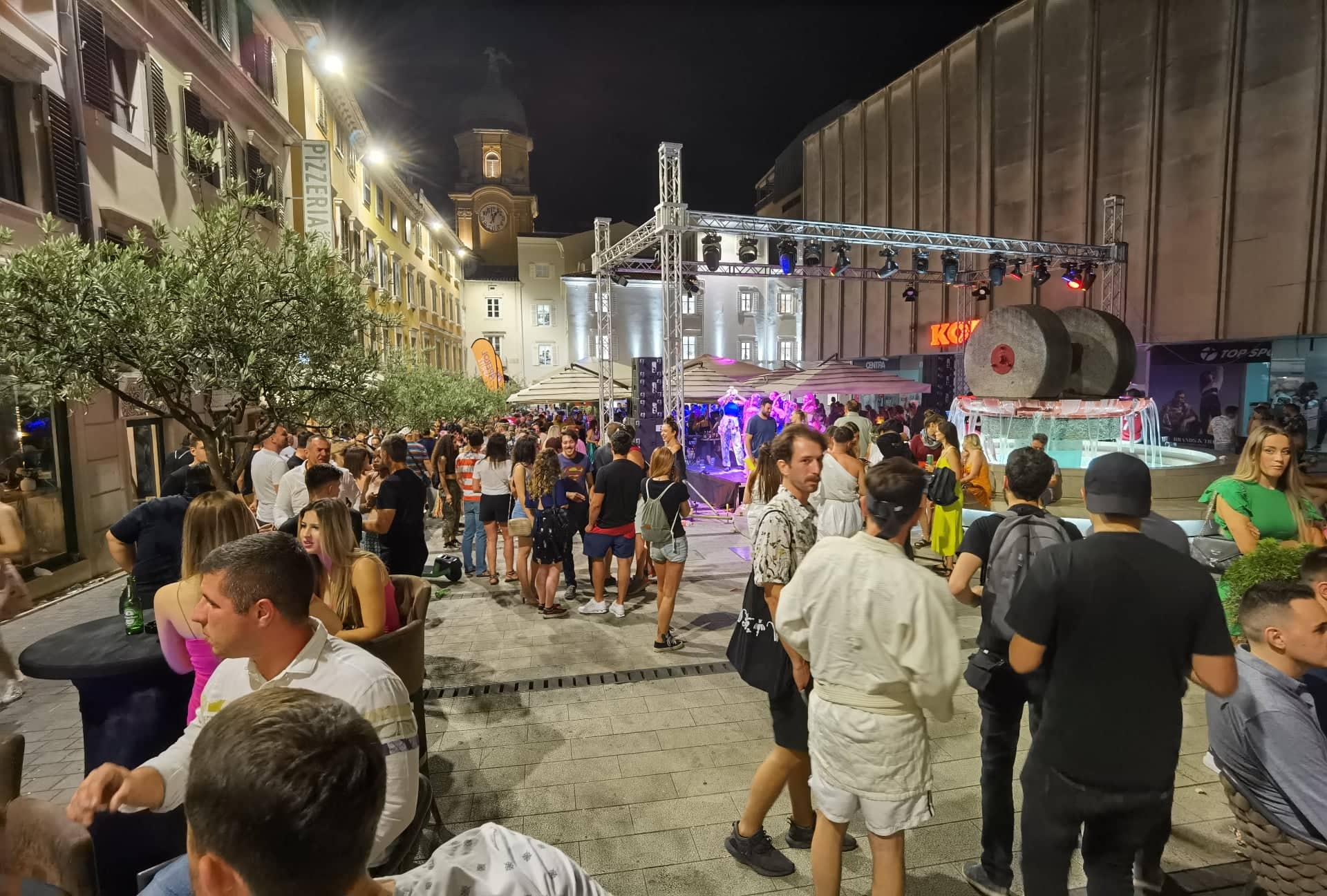 riječki karneval noć 2022 1444 riječki karneval noć 2022 1444