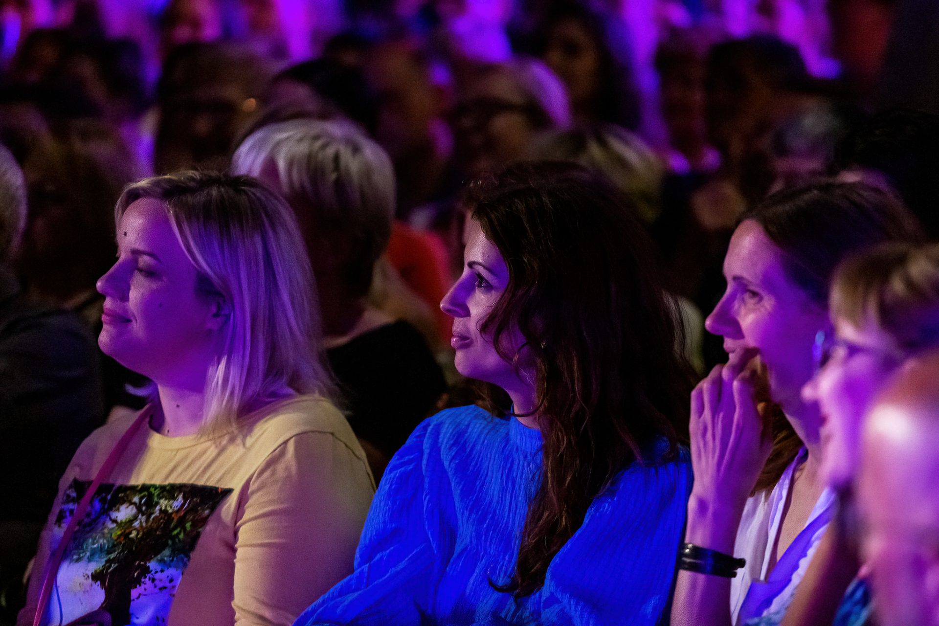 2022_07_08-22_01_55-3167_Canon EOS 6D-clear