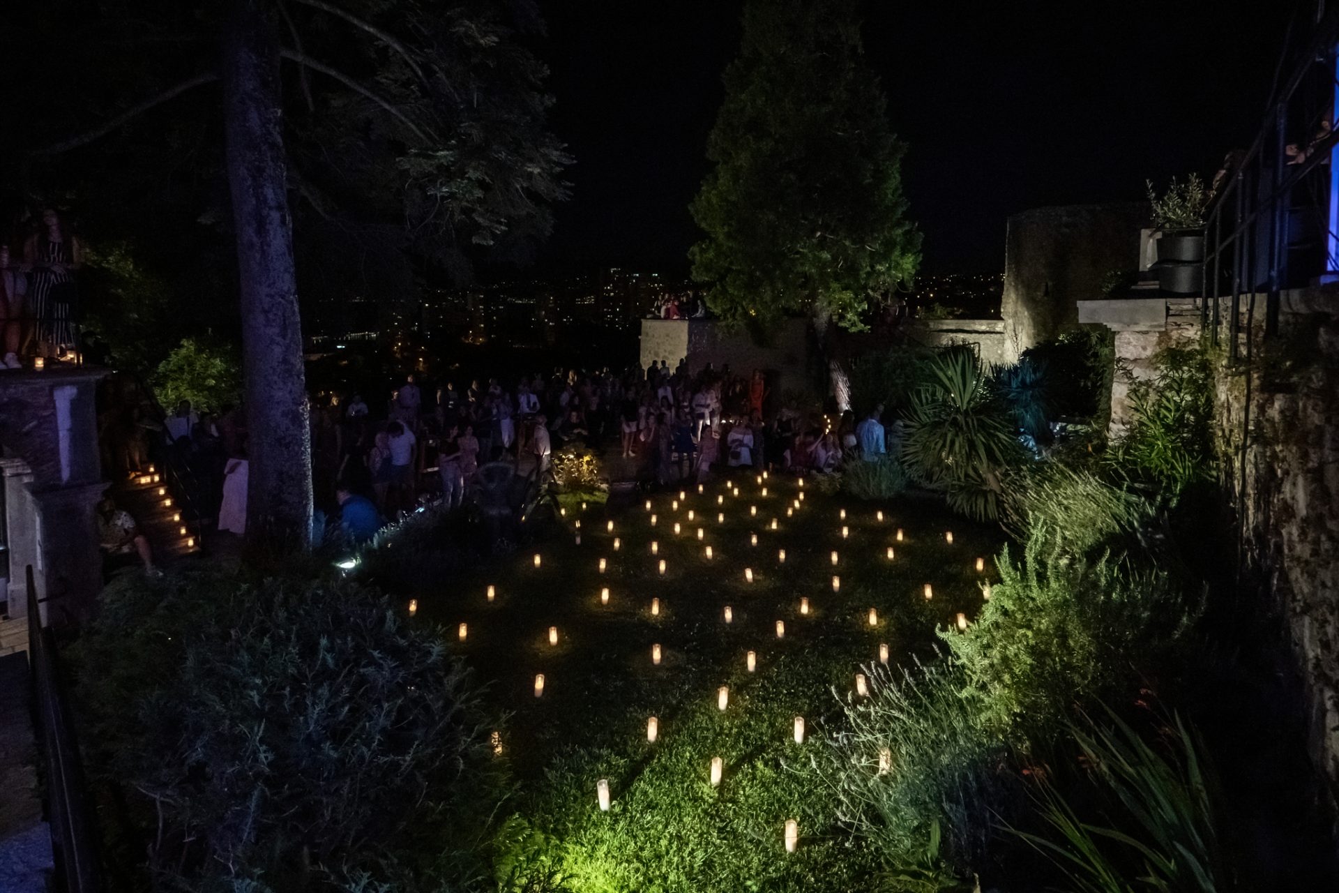 2022_07_13-22_34_01-00297_ILCE-7M3-low-light 2022_07_13-22_34_01-00297_ILCE-7M3-low-light