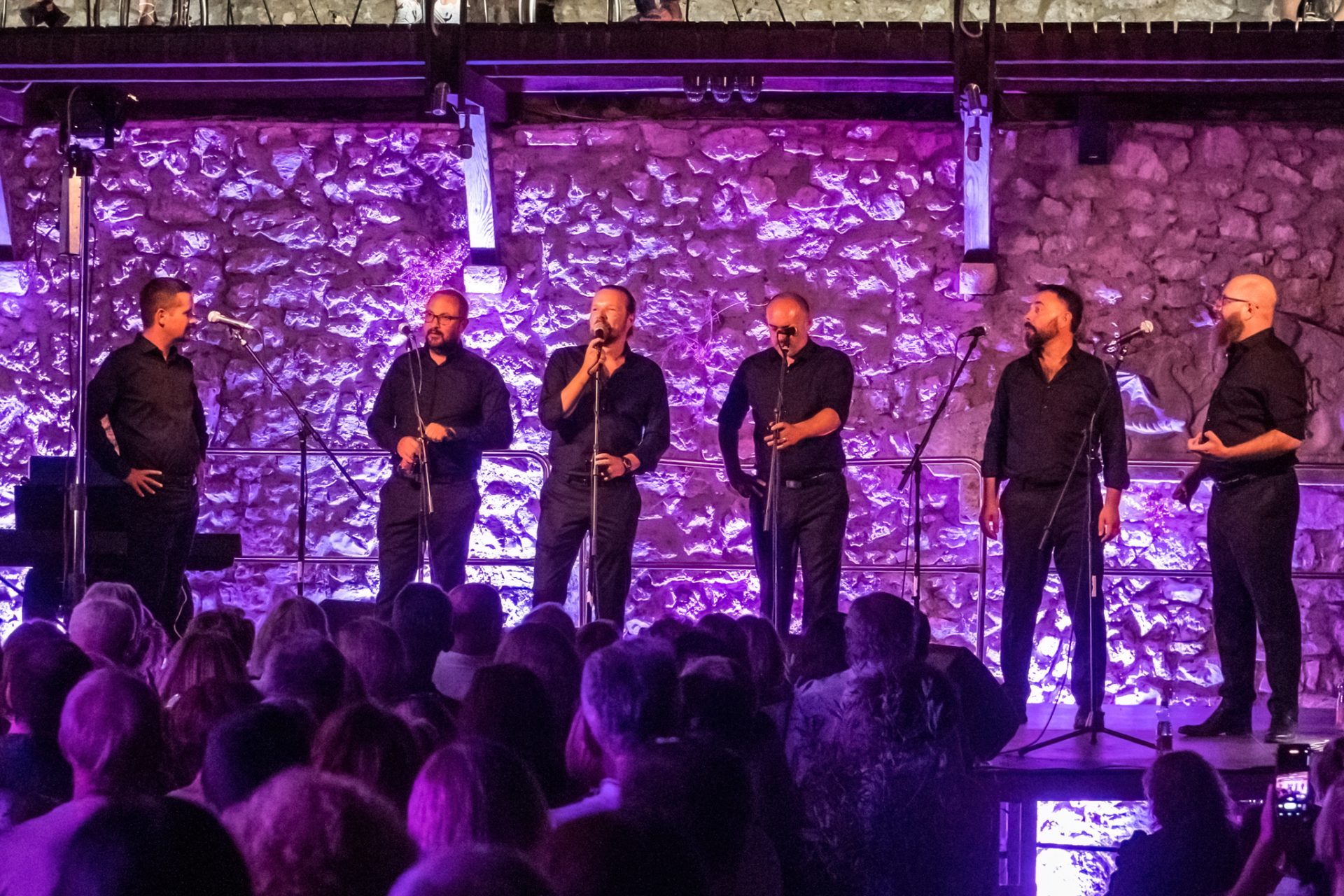 2022_07_29-21_51_23-00040_ILCE-7M3-low-light 2022_07_29-21_51_23-00040_ILCE-7M3-low-light