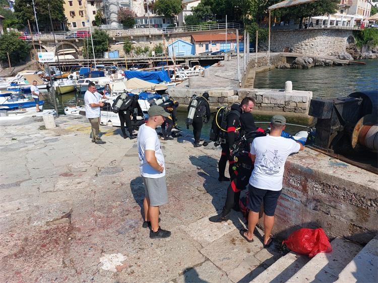 More spaja 9 More spaja 9