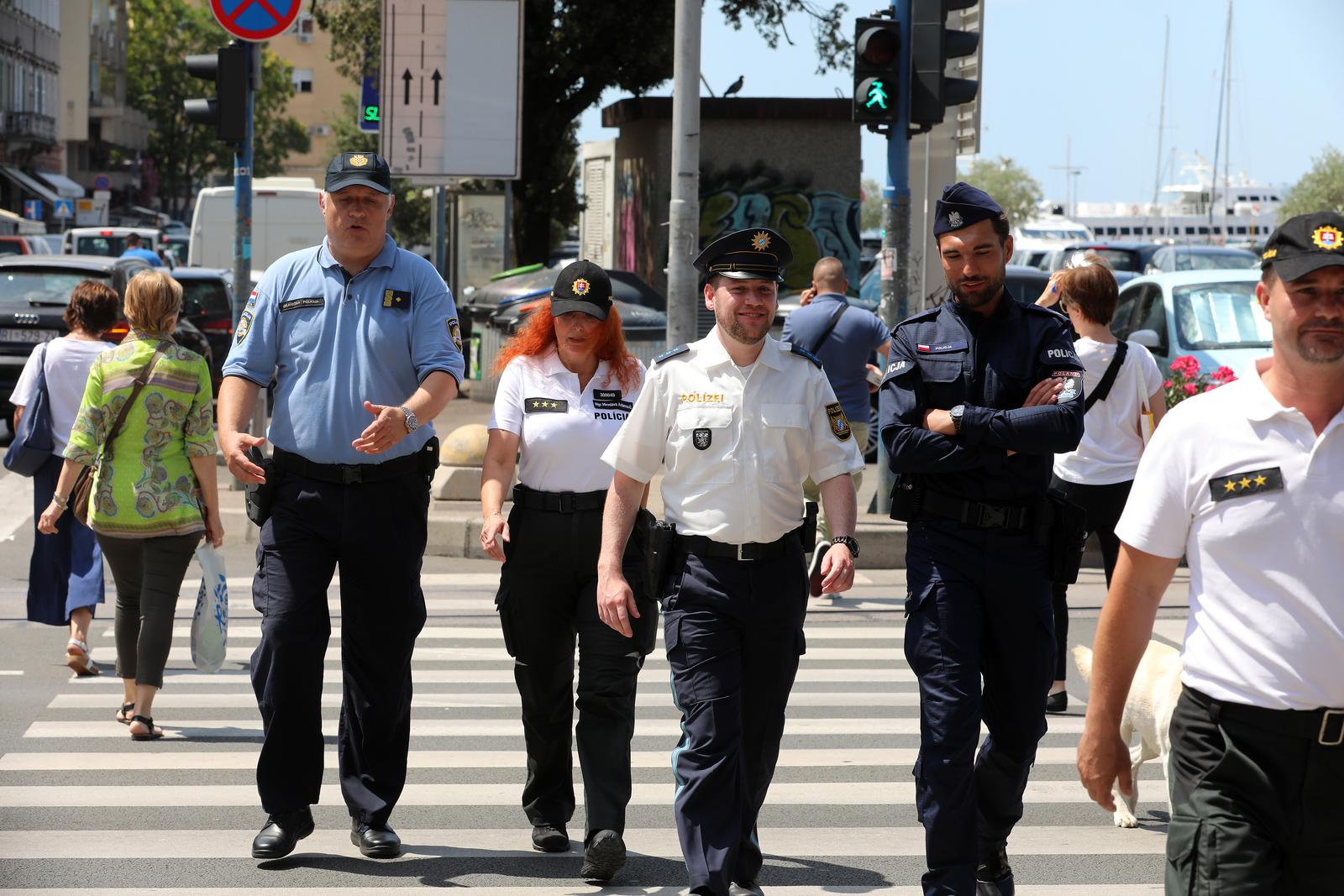 Rijeka: Strani policijski službenici iz Poljske, Njemačke i Slovačke u ophodnji gradom