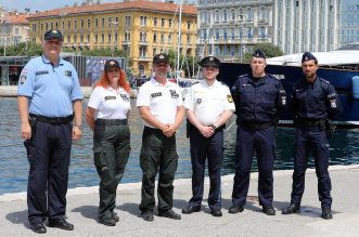 Rijeka: Strani policijski službenici iz Poljske, Njemačke i Slovačke u ophodnji gradom