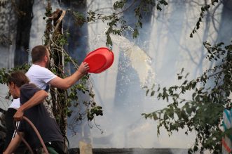 Pula: Hrabri stanovnici bore se s vatrom koja se približila njihovim domovima