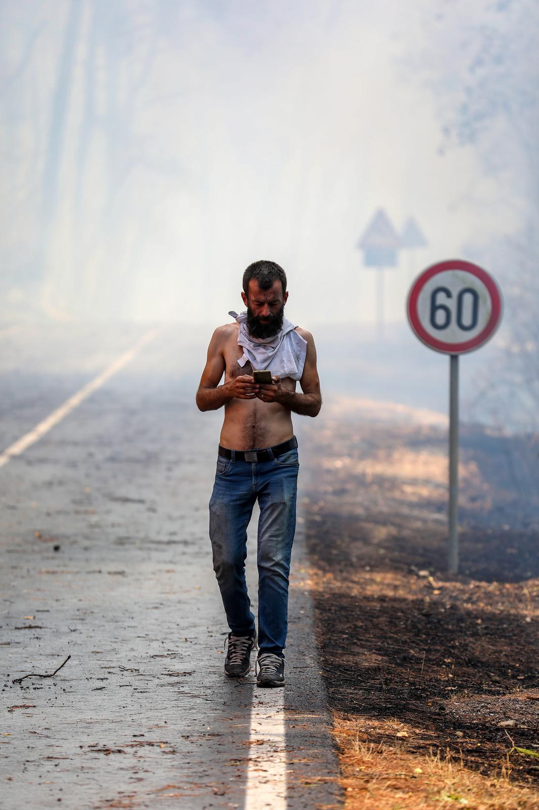 Pula: Hrabri stanovnici bore se s vatrom koja se približila njihovim domovima
