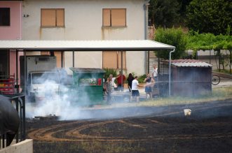 Pula: Hrabri stanovnici bore se s vatrom koja se približila njihovim domovima