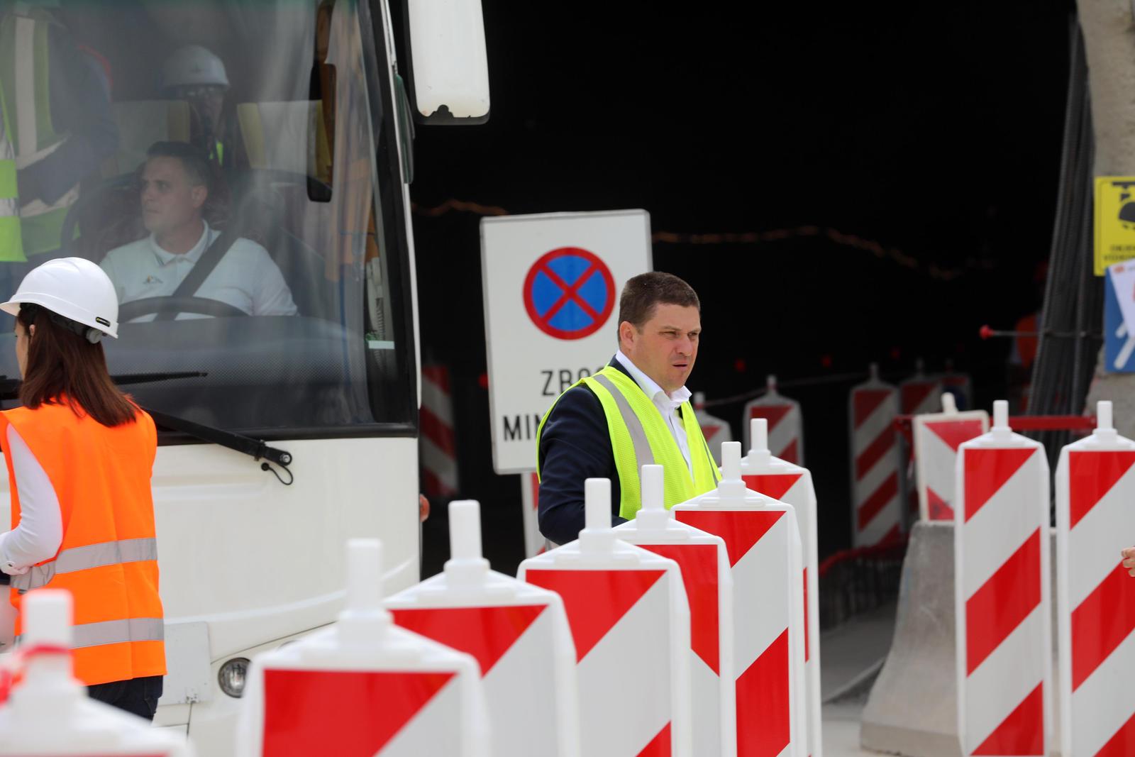 Ministar Butković u obilasku gradilišta druge cijevi Tunela Učka Ministar Butković u obilasku gradilišta druge cijevi Tunela Učka