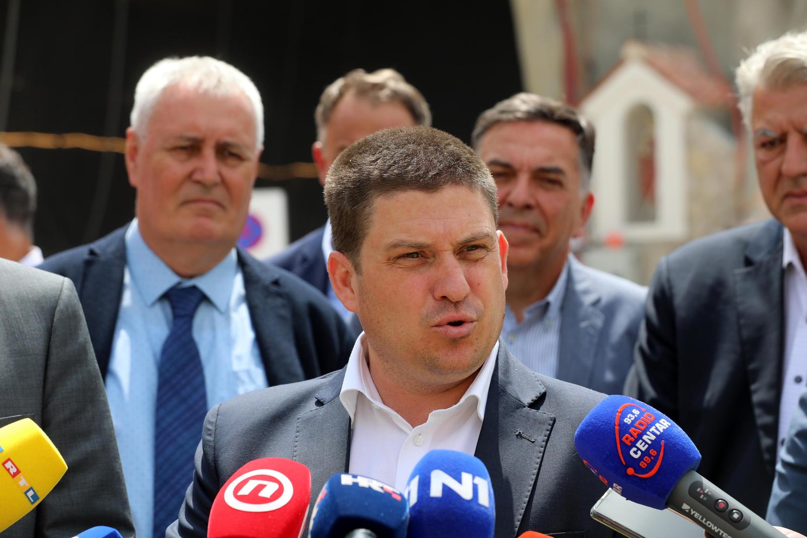 Ministar Butković u obilasku gradilišta druge cijevi Tunela Učka Ministar Butković u obilasku gradilišta druge cijevi Tunela Učka