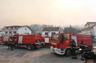 Vatrogasci u Zatonu spremni za borbu s vatrom, no uvjeti su otežani zbog vjetra