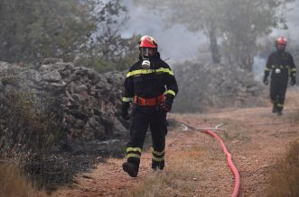 Vodice: Jutros na požarište područja Okit stigli kanaderi