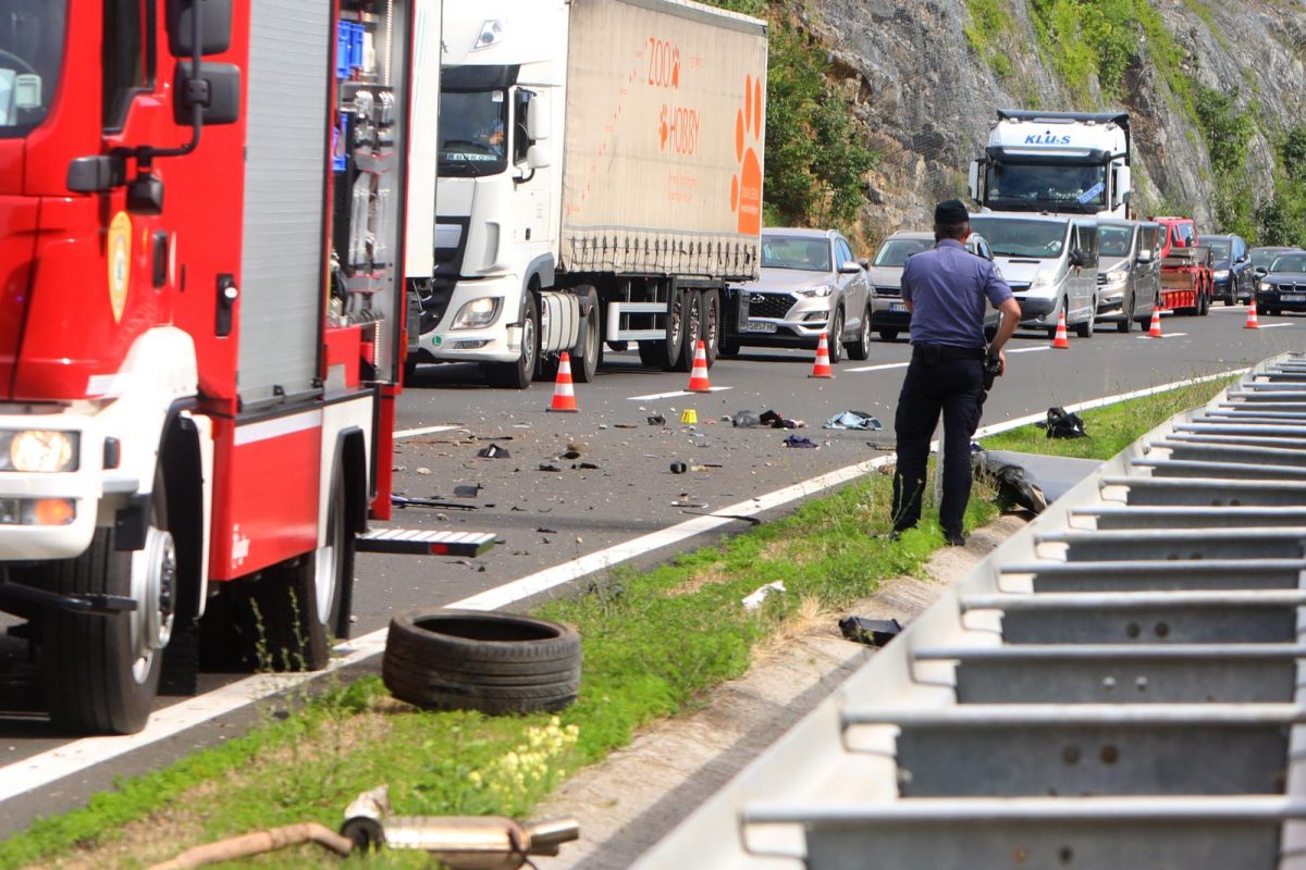 Jedna osoba poginula u prometnoj nesreći na A1 kod Ogulina