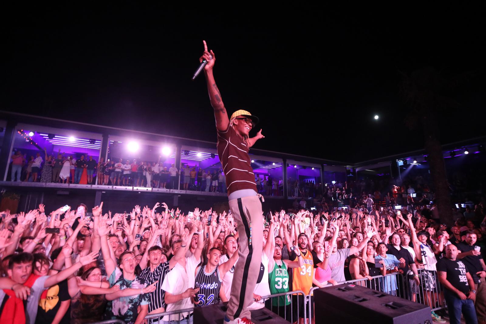 Malinska: Sin Shaquillea O’Neala, Myles O’Neal nastupio kao DJ u klubu Diamond