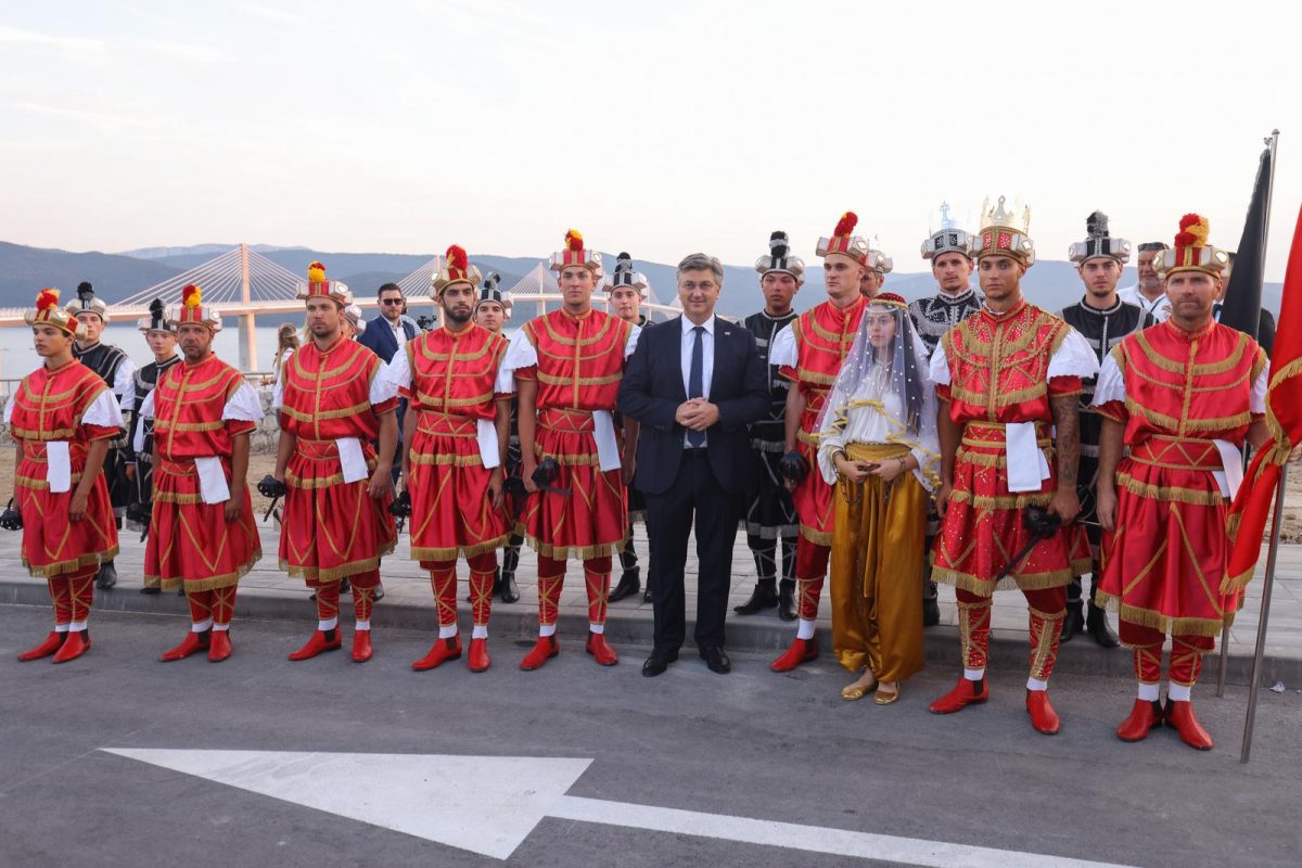 Premijer Andrej Plenković stigao na otvorenju Pelješkog mosta