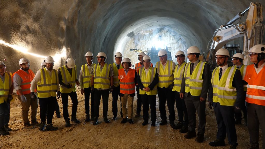 Slika 1-Obilazak gradilišta druge cijevi tunela Učka 12-07-2022 Slika 1-Obilazak gradilišta druge cijevi tunela Učka 12-07-2022