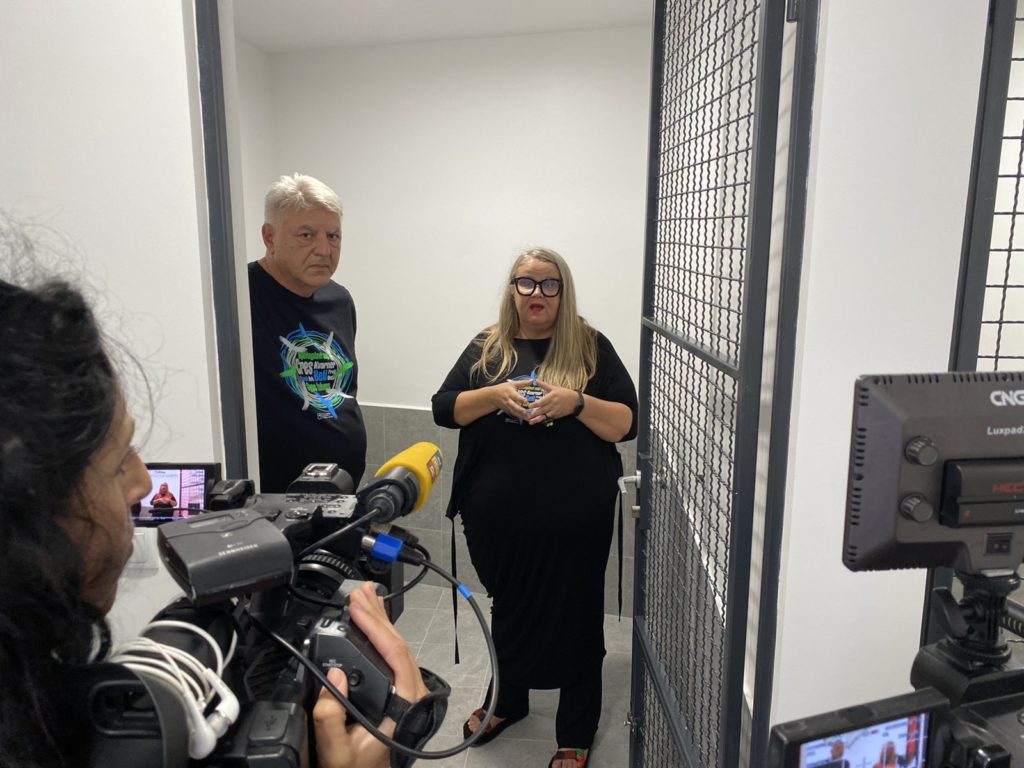 cres beli bjeloglavi sup (3) cres beli bjeloglavi sup (3)