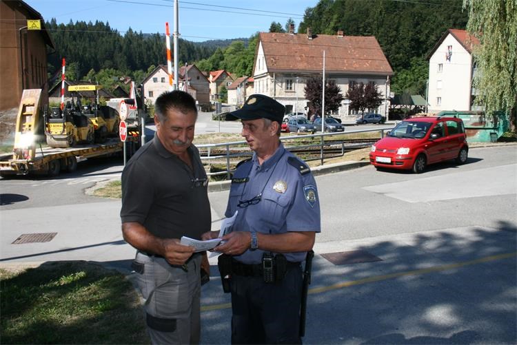 policija info punkt (6) policija info punkt (6)