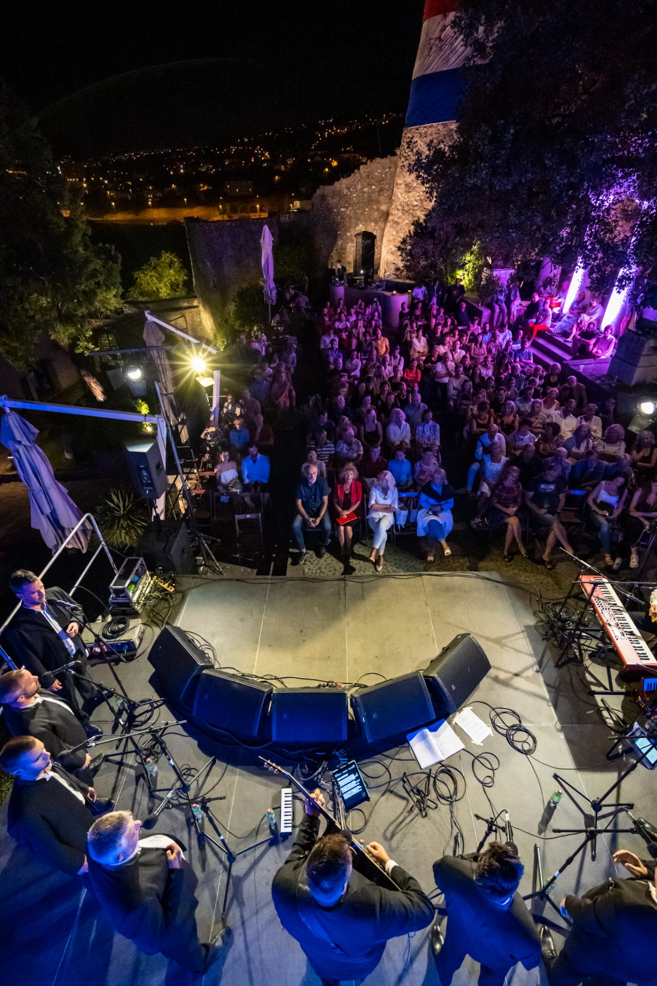 2022_08_12-22_22_07-00080_ILCE-7M3