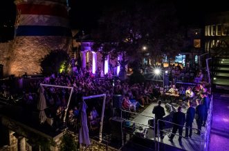 2022_08_12-22_23_35-00082_ILCE-7M3