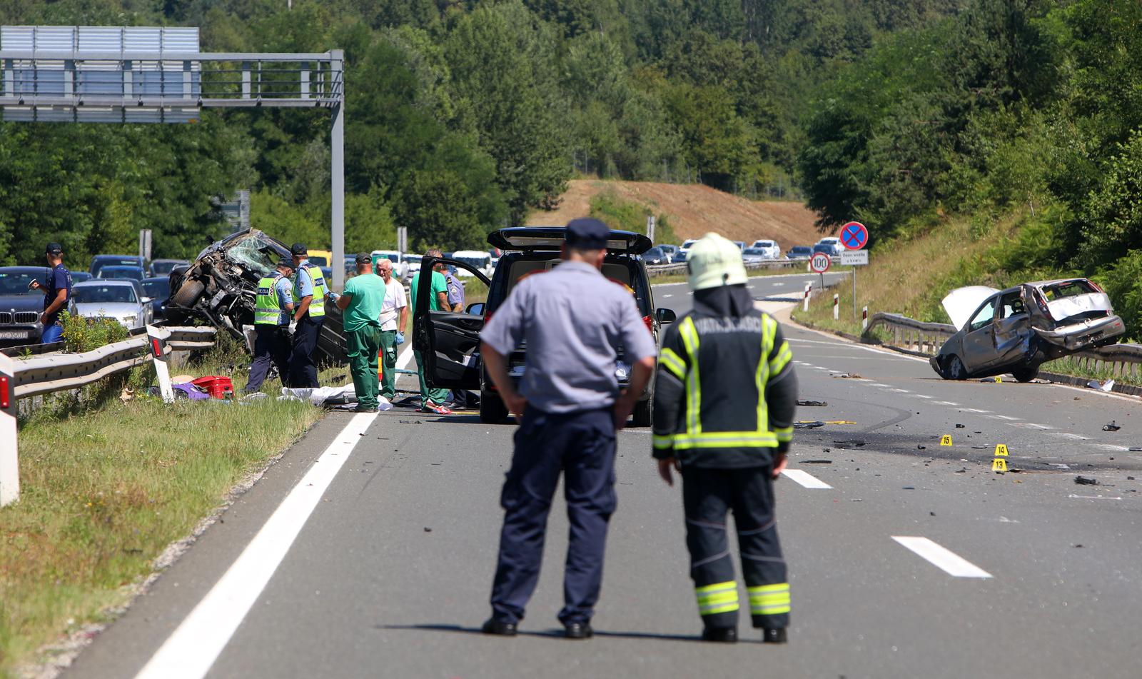 U prometnoj nesreći na autocesti A1 poginula jedna osoba, više ih je ozlijeđeno