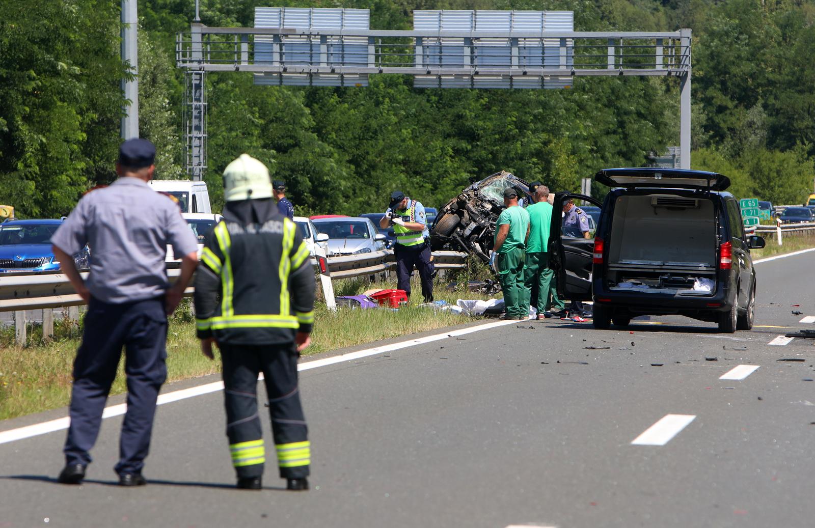 U prometnoj nesreći na autocesti A1 poginula jedna osoba, više ih je ozlijeđeno