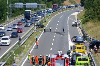 U prometnoj nesreći na autocesti A1 poginula jedna osoba, više ih je ozlijeđeno